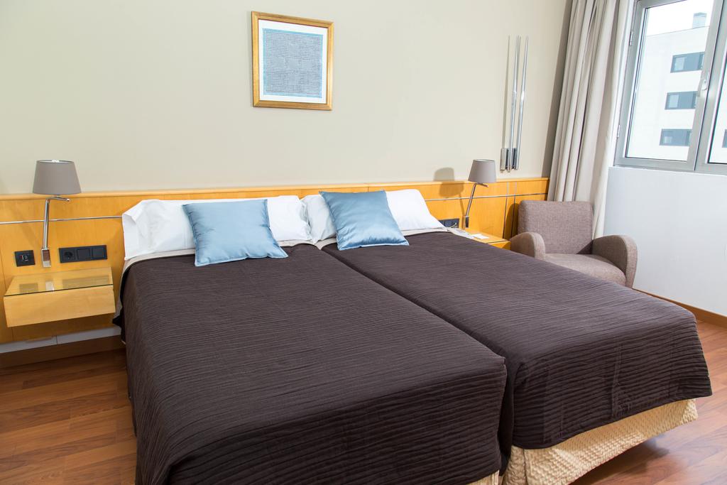 Habitación doble Vista Parcial Mar del hotel Eurohotel Diagonal Port