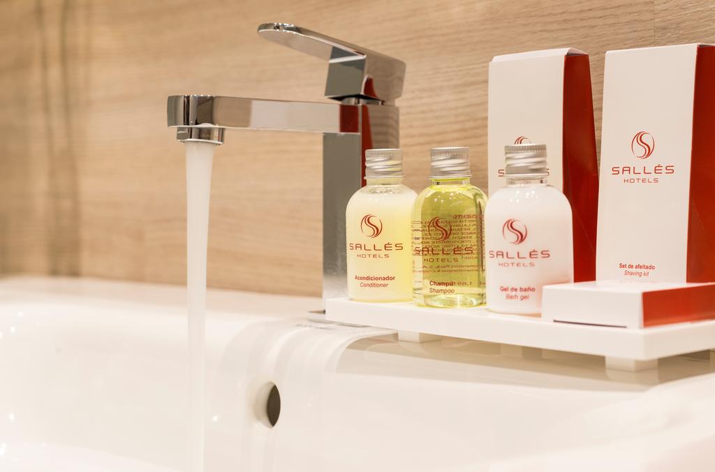 Habitación doble Lujo 2 camas del hotel Sallés Pere Iv. Foto 1