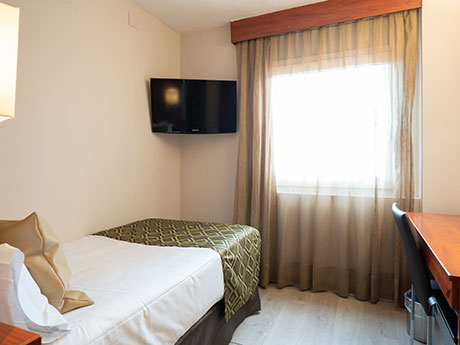 Habitación individual del hotel Catalonia Park Putxet. Foto 1