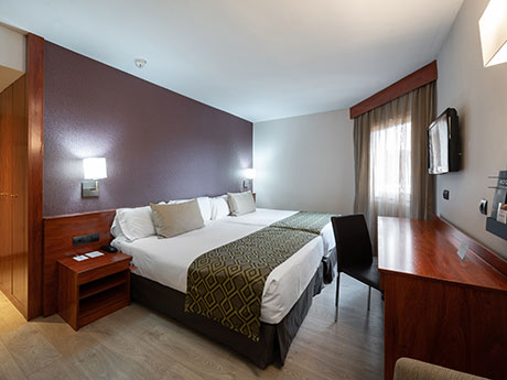 Habitación doble Familiar del hotel Catalonia Park Putxet. Foto 1