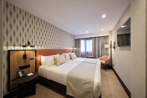 Habitación Doble Superior del hotel Catalonia Park Putxet. Foto 3