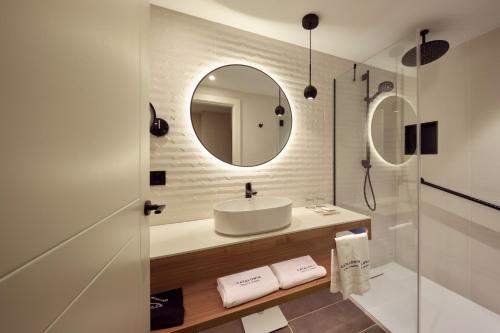 Habitación Doble Superior del hotel Catalonia Park Putxet. Foto 4