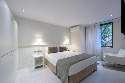 Habitación Familiar del hotel Catalonia Roma. Foto 3