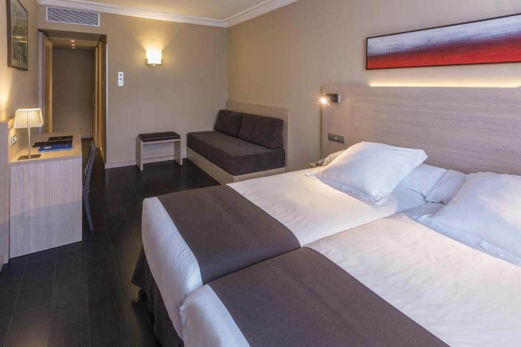 Habitación doble Vista ciudad Confort del hotel Serhs Rivoli Rambla. Foto 1