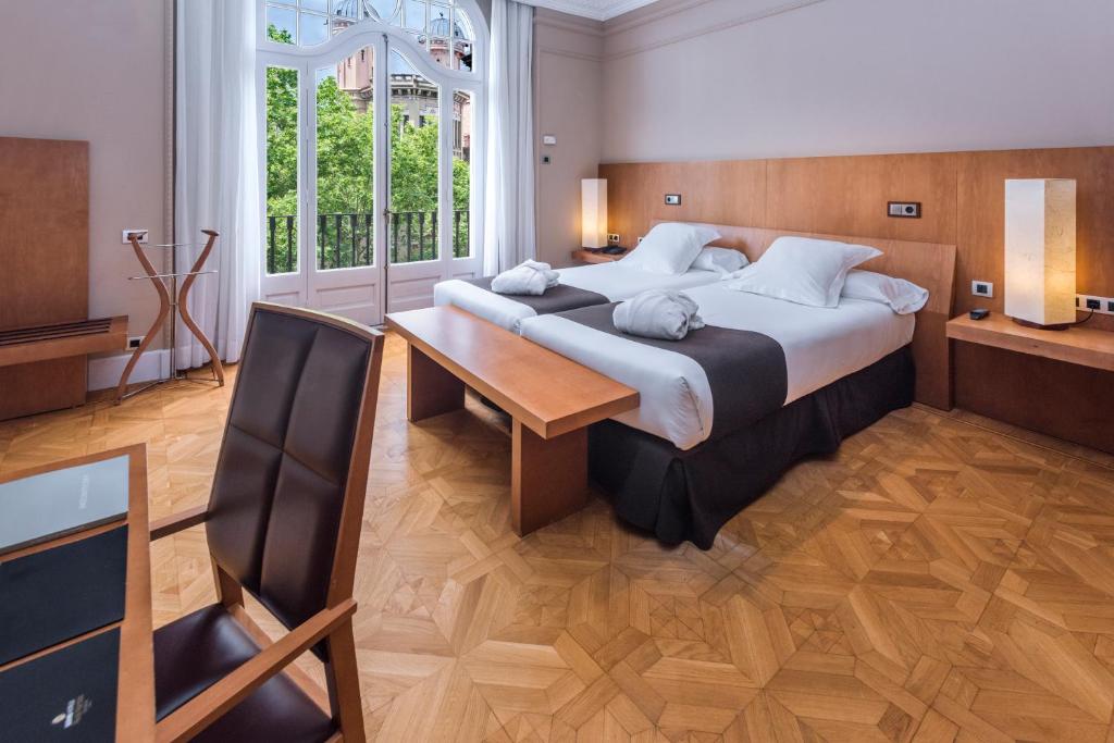 Suite Vista ciudad del hotel Serhs Rivoli Rambla