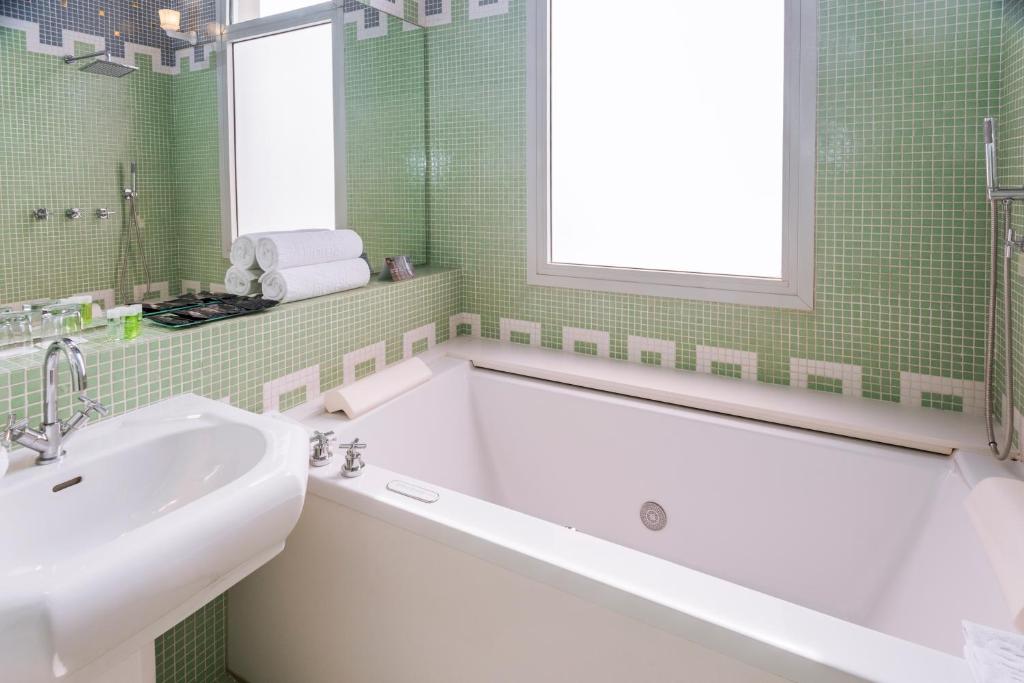 Suite Vista ciudad del hotel Serhs Rivoli Rambla. Foto 8