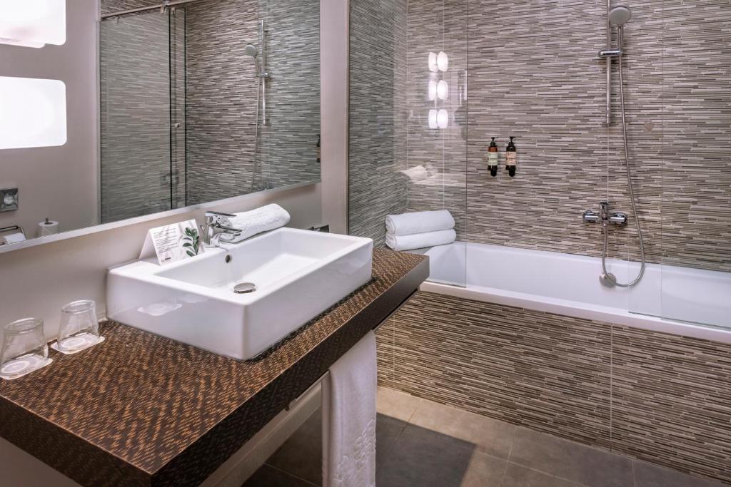 Suite Vista ciudad del hotel Serhs Rivoli Rambla. Foto 9