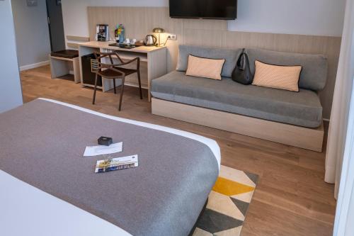 Habitación Doble Deluxe con vistas a la Rambla - 1 o 2 camas del hotel Serhs Rivoli Rambla. Foto 4