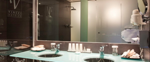 Habitación doble del hotel Vincci Maritimo