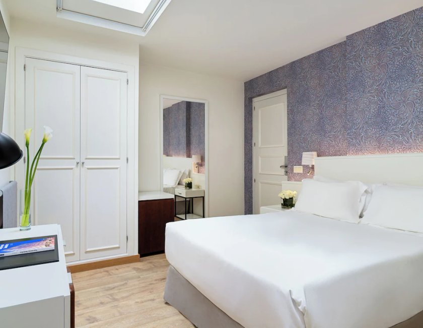 Habitación doble Atico 2 Camas individuales 1 Cama doble del hotel H10 Racó del Pi Boutique Hotel