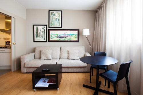 Habitación Doble Premium - 1 o 2 camas del hotel Atenea Barcelona. Foto 2