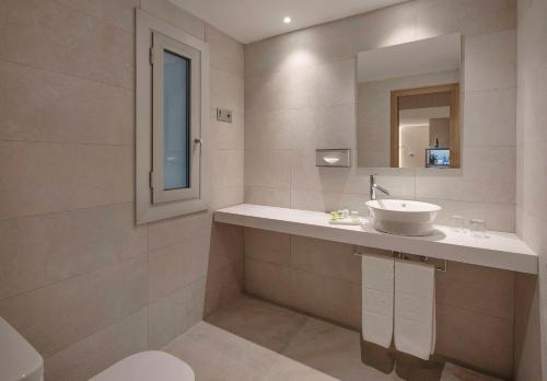Habitación Familiar Cuádruple del hotel NH Sants Barcelona. Foto 5