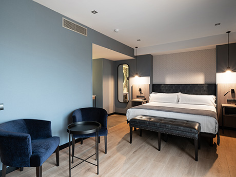 Habitación doble Balcón o Terraza del hotel Catalonia Atenas. Foto 1