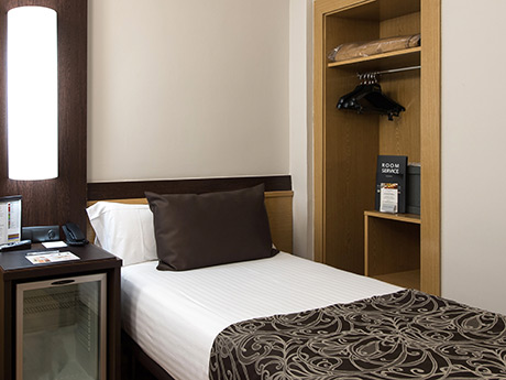 Habitación individual del hotel Catalonia Atenas