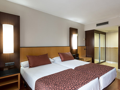 Habitación doble del hotel Catalonia Atenas. Foto 2