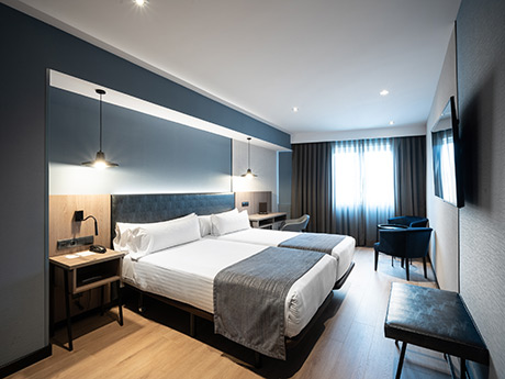 Habitación doble Premium del hotel Catalonia Atenas. Foto 2