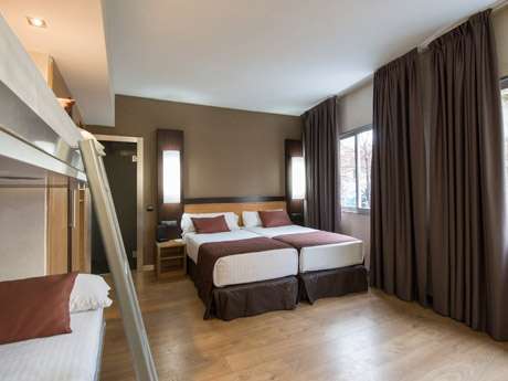 Habitación doble Familiar del hotel Catalonia Atenas. Foto 1