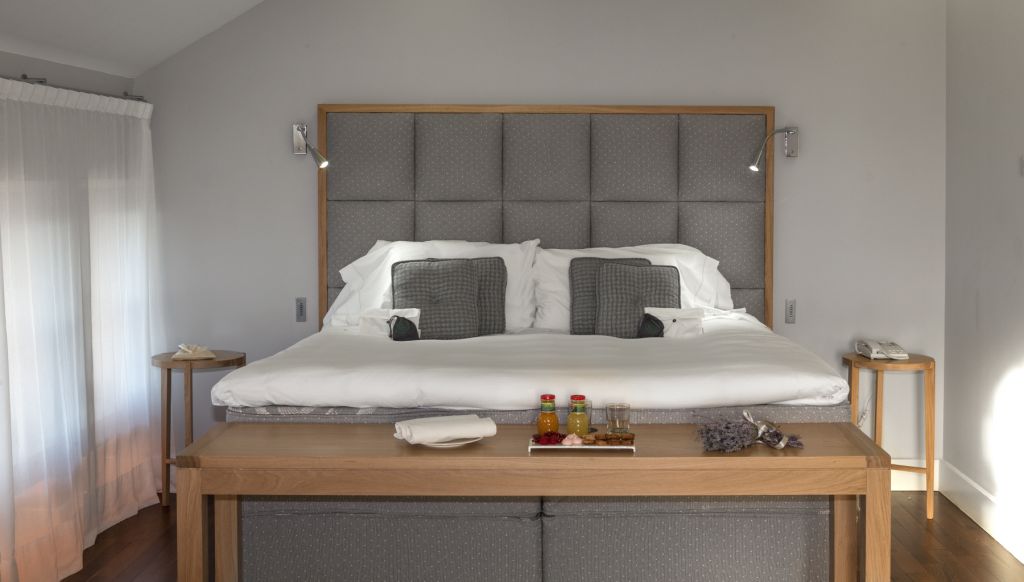 Suite Duplex del hotel Gran Hotel la Florida. Foto 1