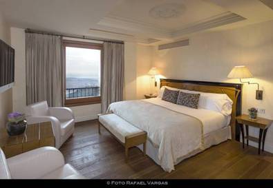 Habitación Deluxe Vistas Ciudad del hotel Gran Hotel la Florida. Foto 2