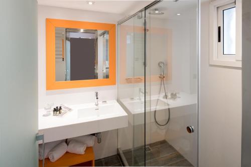 Habitación Triple del hotel Catalonia Mikado. Foto 4