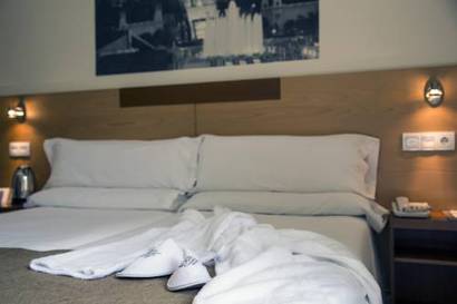 Habitación doble del hotel Mothern by Pillow