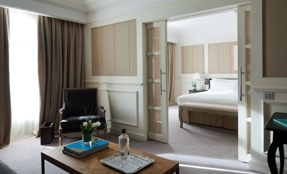 Suite junior del hotel Majestic Hotel & Spa Barcelona. Foto 2