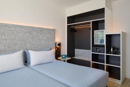 Habitación INNSIDE del hotel INNSiDE Barcelona Apolo. Foto 24