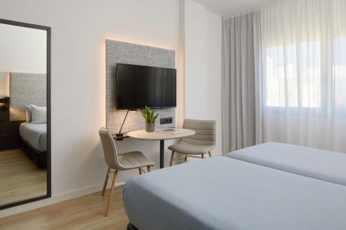 Habitación Comunicada Innside del hotel INNSiDE Barcelona Apolo. Foto 8