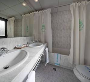 Habitación doble del hotel Gotico. Foto 3