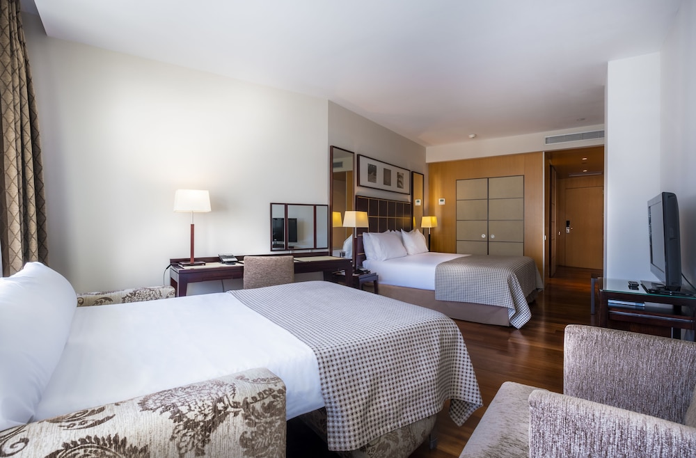 Habitación Premier familiar del hotel Eurostars Grand Marina