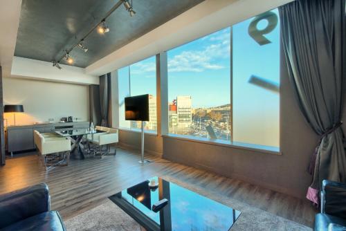 Suite Reloj del hotel Catalonia Barcelona Plaza. Foto 9