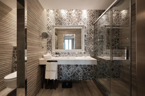 Suite Reloj del hotel Catalonia Barcelona Plaza. Foto 11