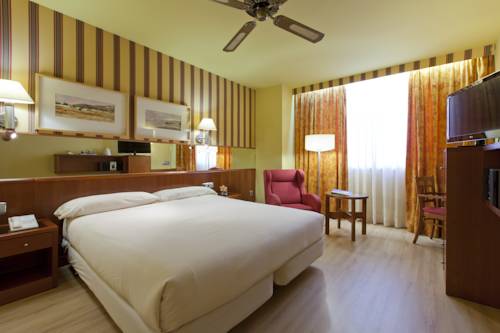 Habitación Doble dos camas ó una cama King del hotel Ilunion Les Corts Spa