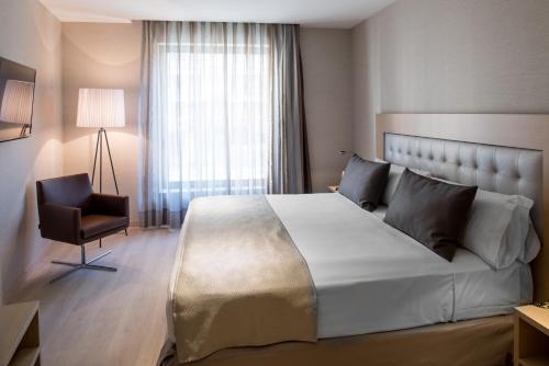 Habitación Doble Superior del hotel Catalonia Sagrada Familia. Foto 4
