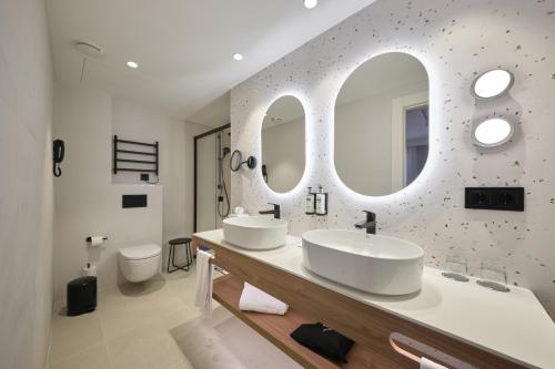 Habitación Deluxe del hotel Catalonia Sagrada Familia. Foto 4