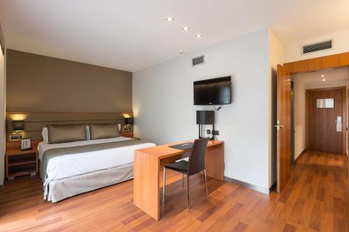 Habitación Premium Familiar del hotel Catalonia Diagonal Centro. Foto 1