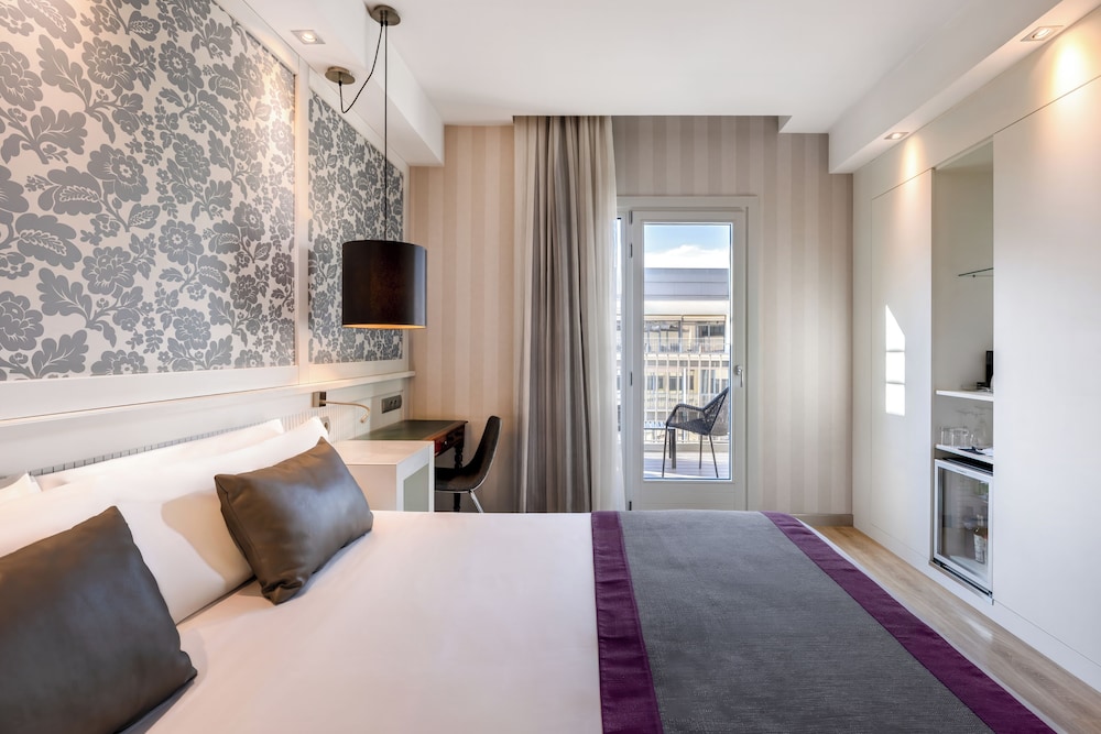 Habitación superior, terraza del hotel Catalonia Plaza Cataluña