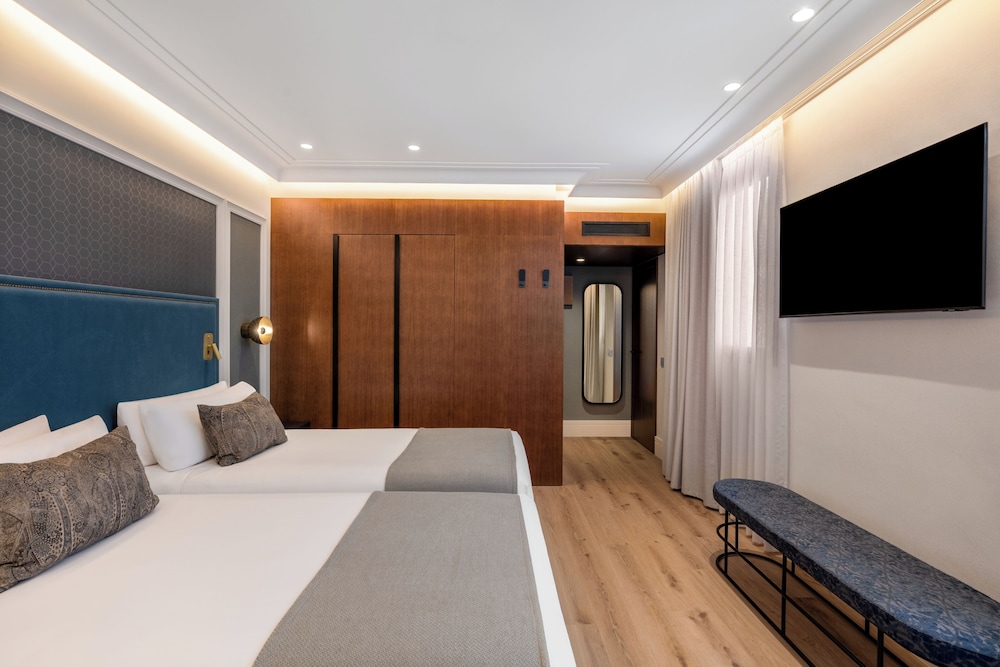 Habitación Premium Doble del hotel Catalonia Plaza Cataluña. Foto 1