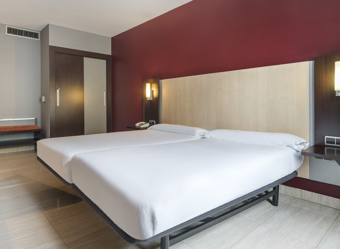 Habitación doble Accesible del hotel Ilunion Almirante