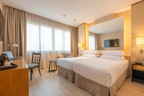 Habitación Triple Estándar del hotel Hesperia Presidente