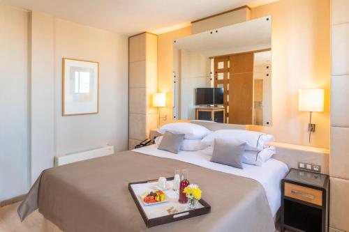 Suite Junior con vistas del hotel Hesperia Presidente. Foto 3