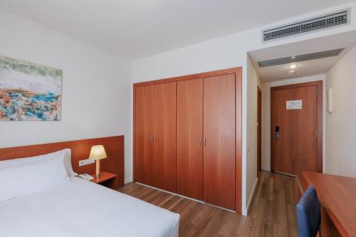 Habitación Individual del hotel Sercotel Arrahona. Foto 3