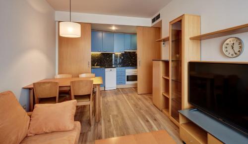 Apartamento Estudio - 1 cama doble del hotel Sercotel Arrahona. Foto 3