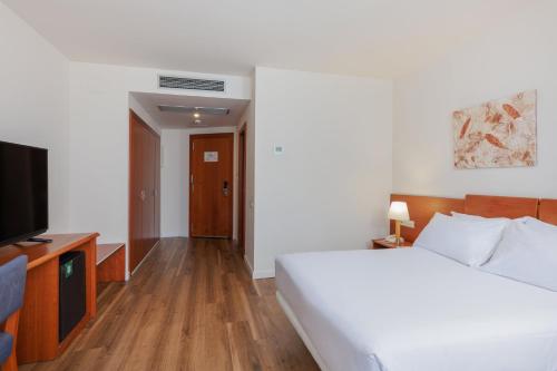 Habitación Doble del hotel Sercotel Arrahona. Foto 3