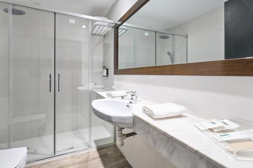 Habitación Doble - 1 o 2 camas del hotel Catalonia Gran Verdi. Foto 4
