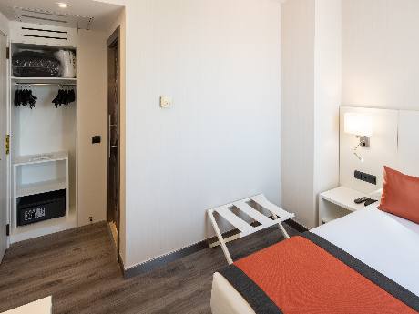 Habitación individual del hotel Catalonia Bristol