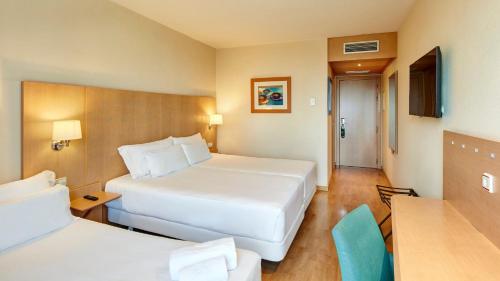 Double Room with Extra Bed del hotel Sercotel Porta Barcelona. Foto 3