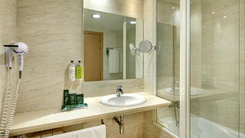 Habitación Doble Estándar del hotel Sercotel Porta Barcelona