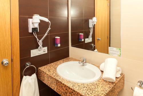 Habitación Doble con balcón del hotel Gala Placidia. Foto 6