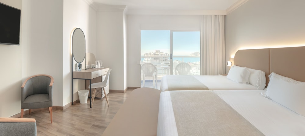 Habitación Deluxe, terraza, vistas al mar del hotel RH Victoria & Spa